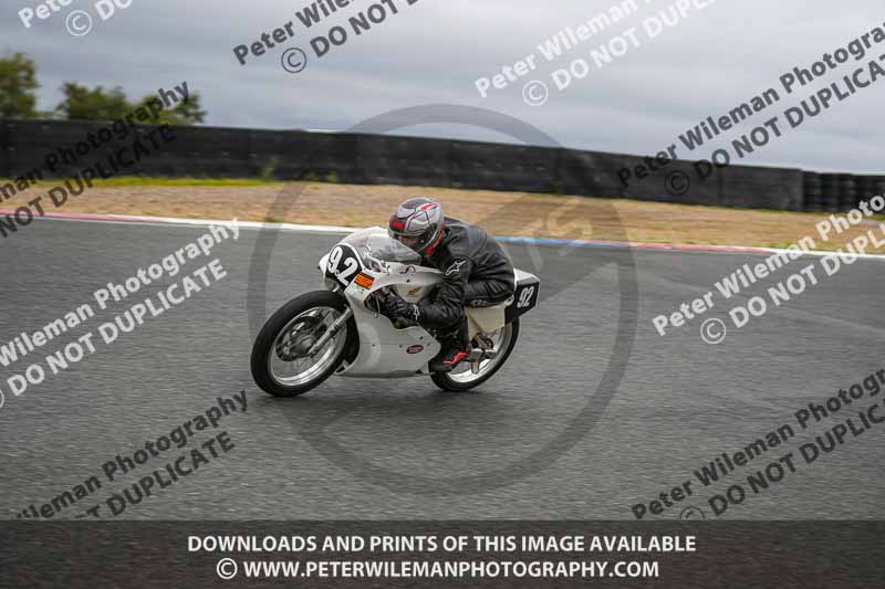 enduro digital images;event digital images;eventdigitalimages;mallory park;mallory park photographs;mallory park trackday;mallory park trackday photographs;no limits trackdays;peter wileman photography;racing digital images;trackday digital images;trackday photos